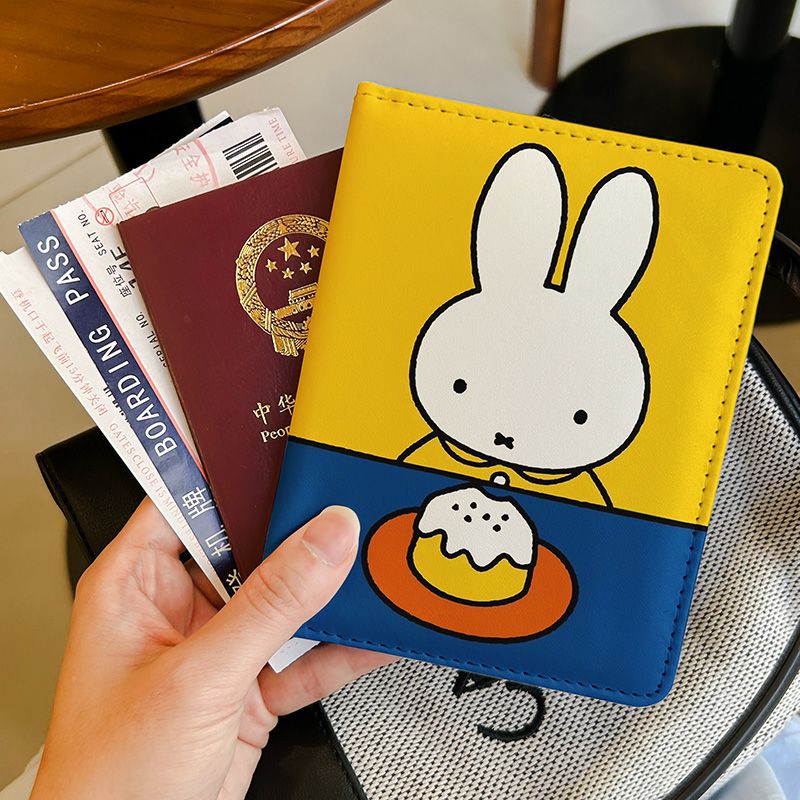Bonito Porta Pasaportes de Mif - Travel Accessories Overseas reseña y precio