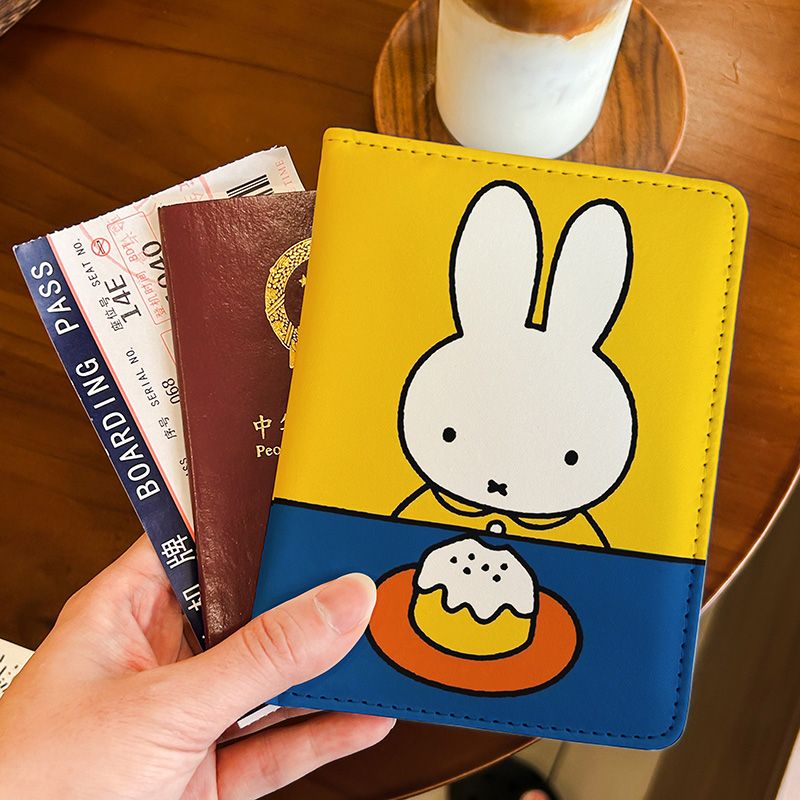 Bonito Porta Pasaportes de Mif - Travel Accessories Overseas reseña y precio